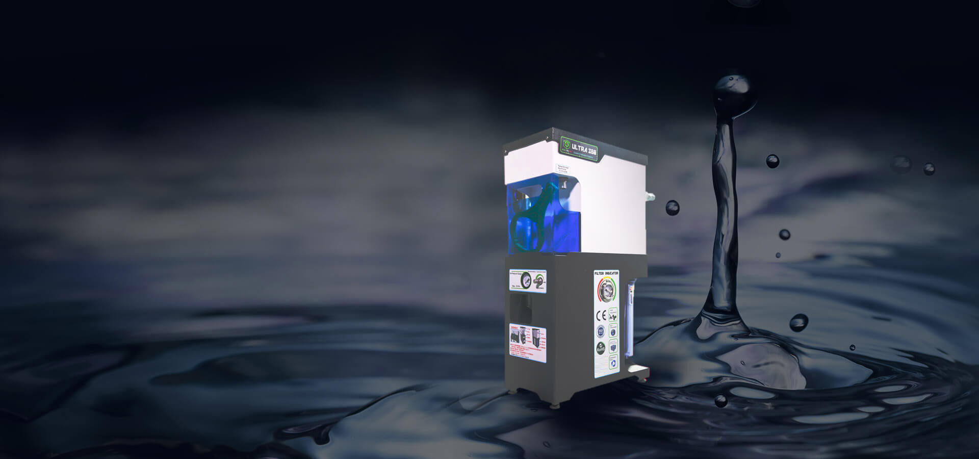 瑞亞精密 Ultra 360 氣動式油水分離機置於液面之上，象徵切削液的分離與循環